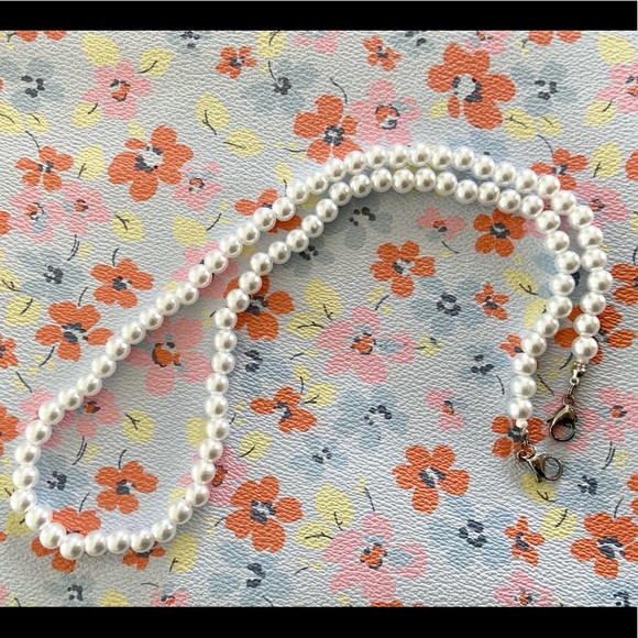 Mask Chain Necklace - Picture 4 of 4